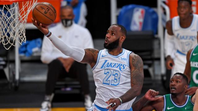 残缺的圣诞大战有哪些看点？詹姆斯冲击总得分纪录